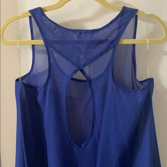 Blue Top! - Picture 4 of 5